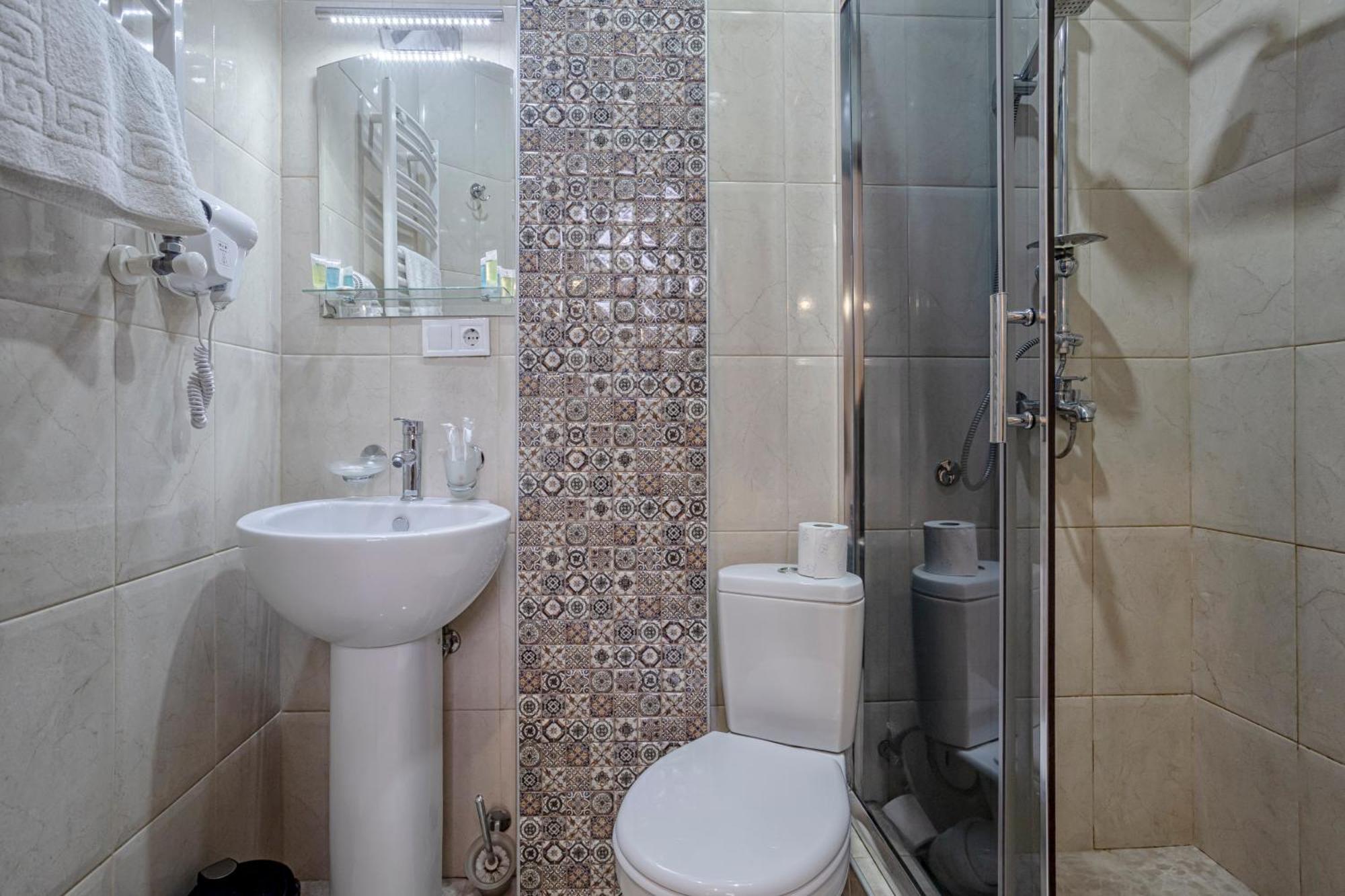 Hotel Middleton Тбилиси Экстерьер фото
