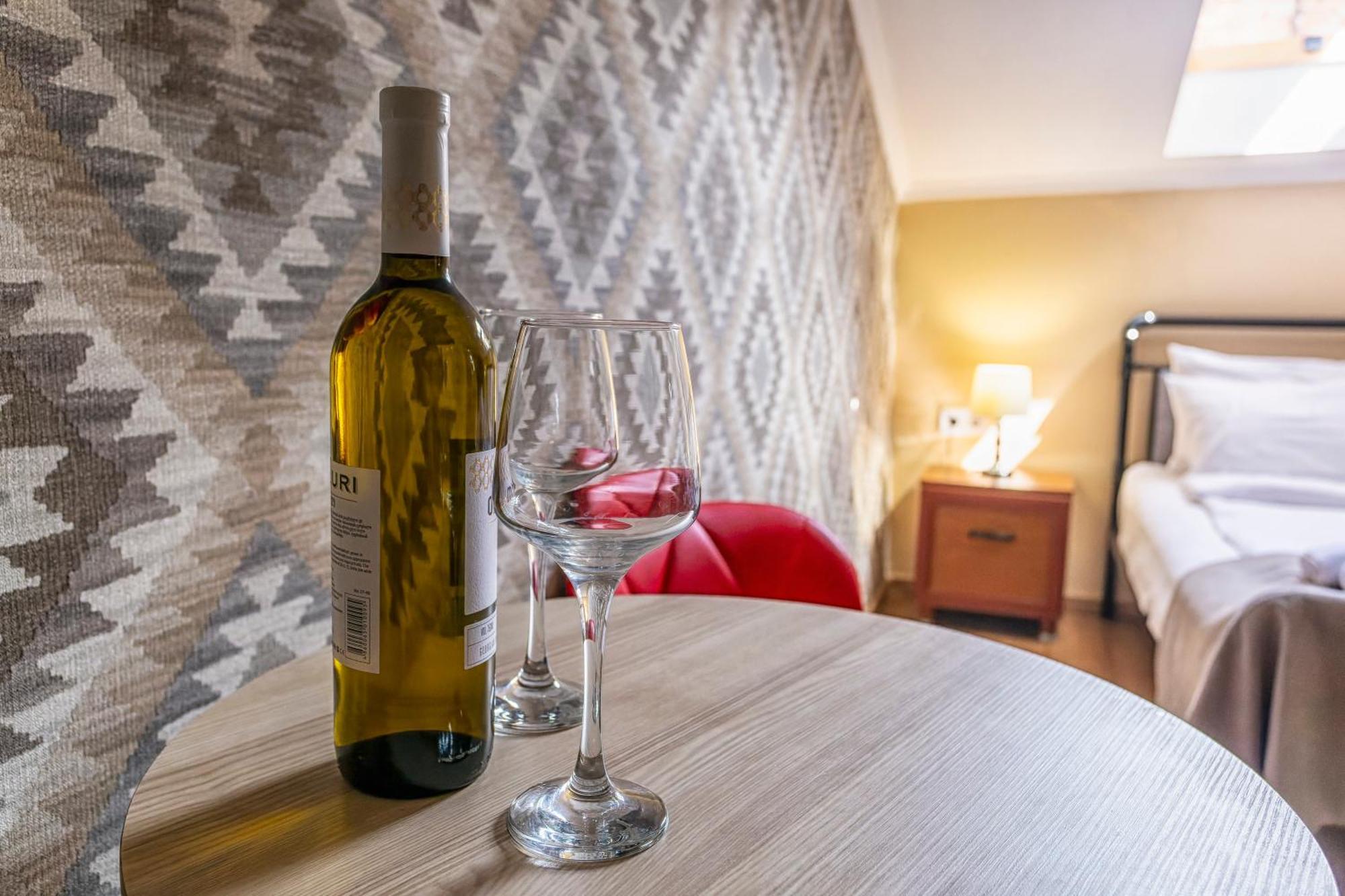 Hotel Middleton Тбилиси Экстерьер фото